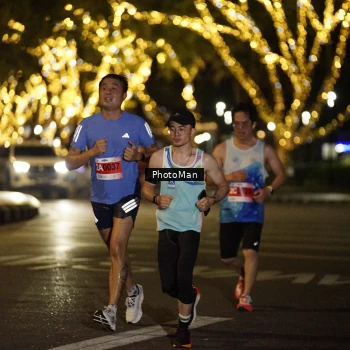 Runner Photo 2506573