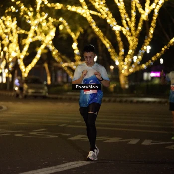 Runner Photo 2506705