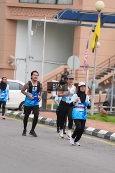 Runner Photo 2516716