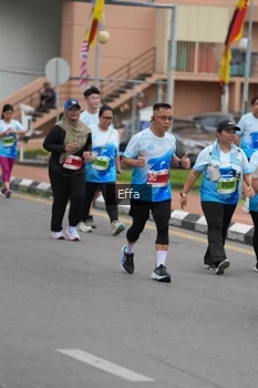 Runner Photo 2521366