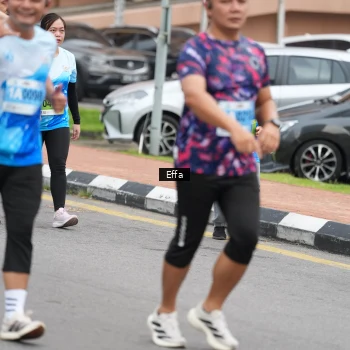 Runner Photo 2524810