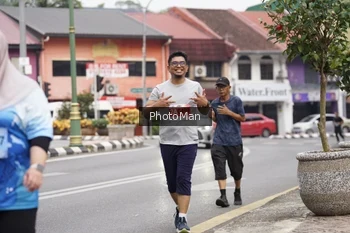 Runner Photo 2525400
