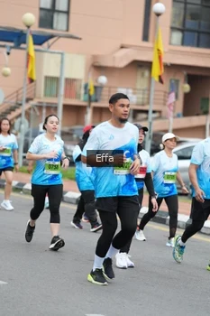 Runner Photo 2528965