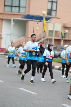 Runner Photo 2528990