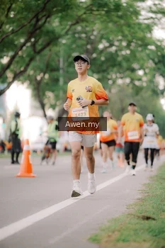 Runner Photo 2533793
