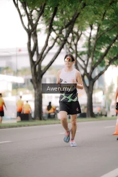 Runner Photo 2534141