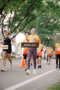 Runner Photo 2534143