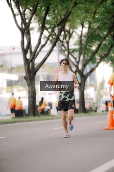 Runner Photo 2534216