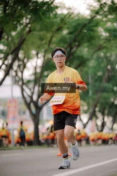 Runner Photo 2534346