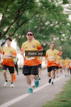 Runner Photo 2534371