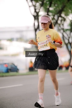 Runner Photo 2534592