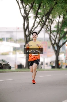 Runner Photo 2534598