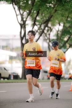 Runner Photo 2534651