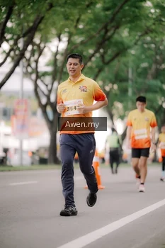 Runner Photo 2534652