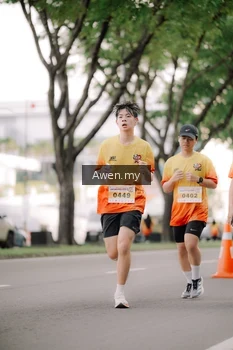 Runner Photo 2534704