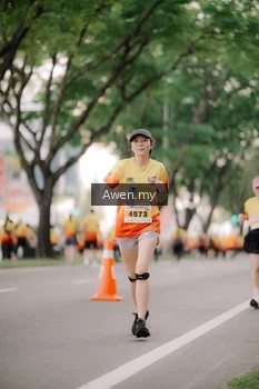 Runner Photo 2534764