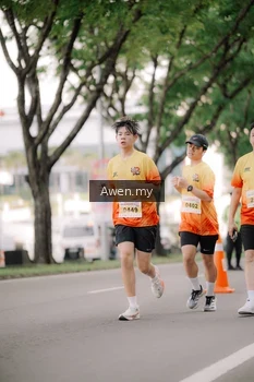 Runner Photo 2534767