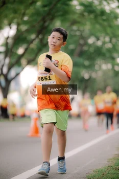 Runner Photo 2534880