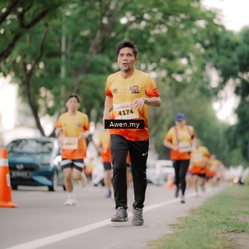 Runner Photo 2535604