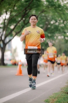 Runner Photo 2535688