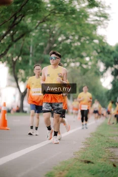 Runner Photo 2535811