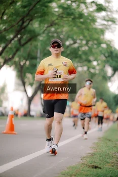 Runner Photo 2535863