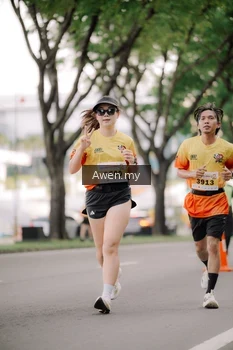 Runner Photo 2536086