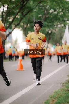 Runner Photo 2536214