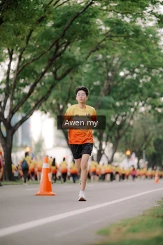 Runner Photo 2536709