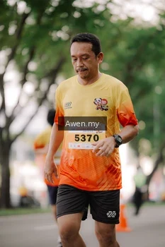 Runner Photo 2536726