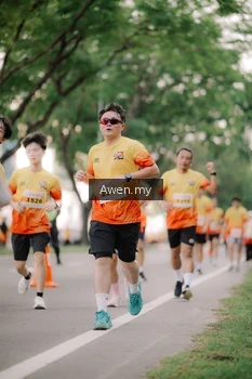 Runner Photo 2536817