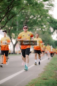 Runner Photo 2536878