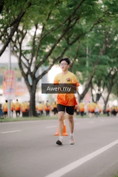 Runner Photo 2536924