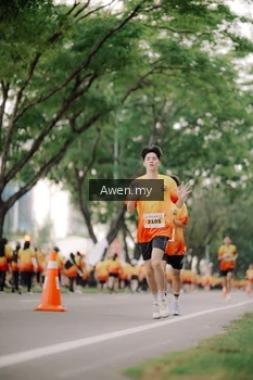 Runner Photo 2536967