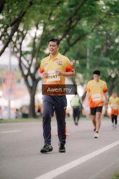 Runner Photo 2537046