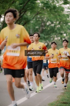 Runner Photo 2537189
