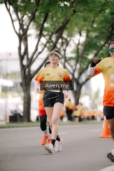 Runner Photo 2537280