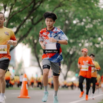 Runner Photo 2537405