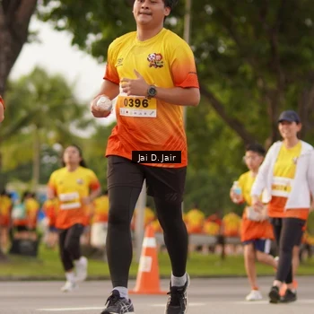 Runner Photo 2539540