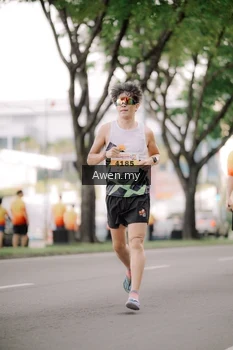 Runner Photo 2539564