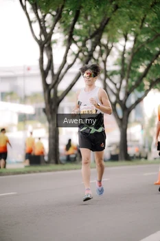 Runner Photo 2539660