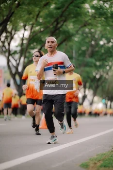 Runner Photo 2539756