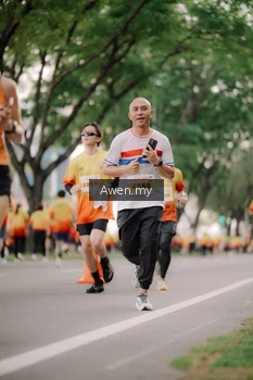 Runner Photo 2539857