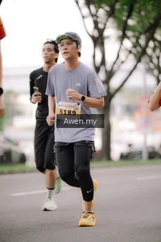 Runner Photo 2539978