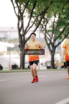 Runner Photo 2540391