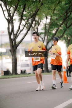 Runner Photo 2540617