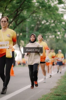 Runner Photo 2540950