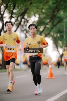 Runner Photo 2540954