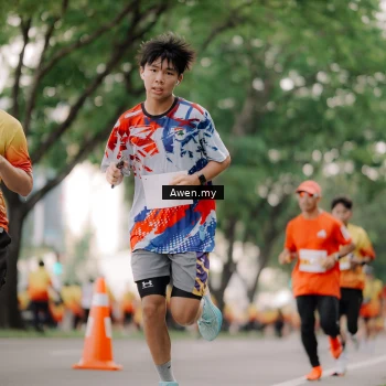 Runner Photo 2541084