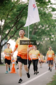 Runner Photo 2541095